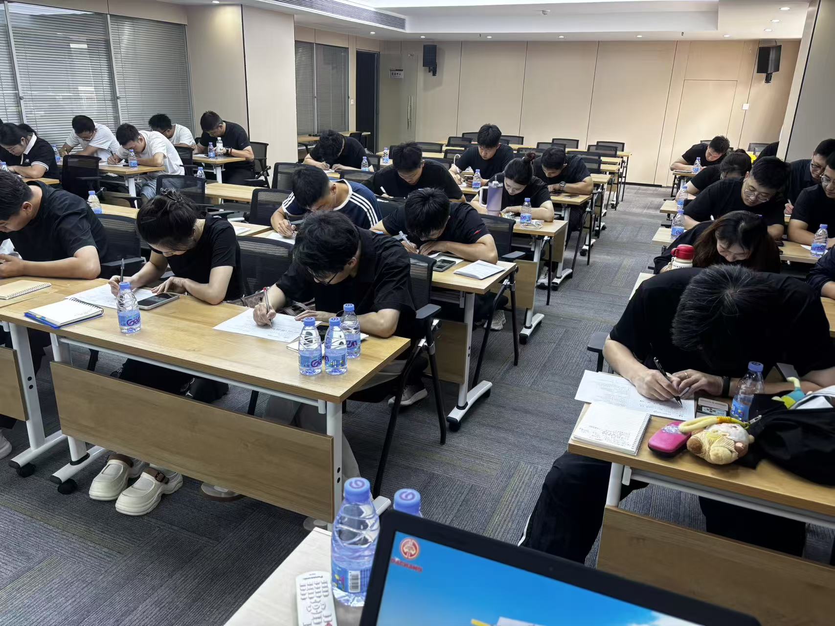 微信图片_20260911095230_24_240.jpg